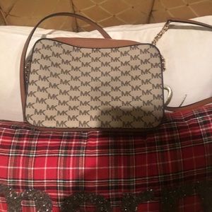 Michael Kors crossbody
